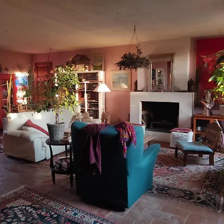 La Campana ホームステイ *